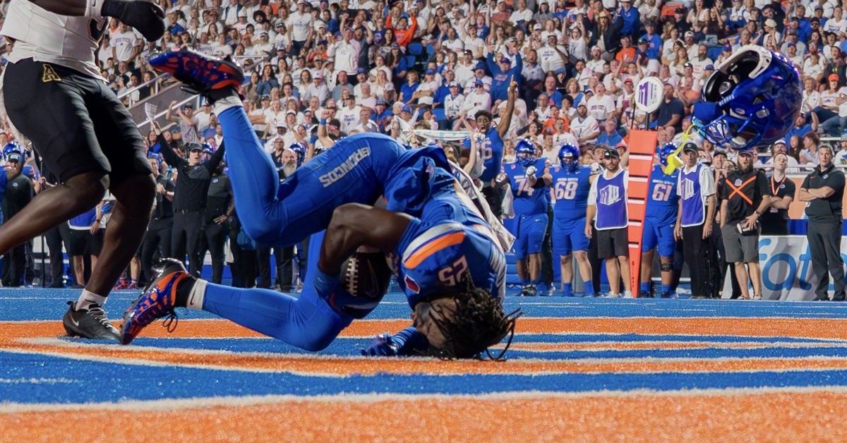 Broken nose on first career touchdown a moment to remember for freshman Quinton Brown