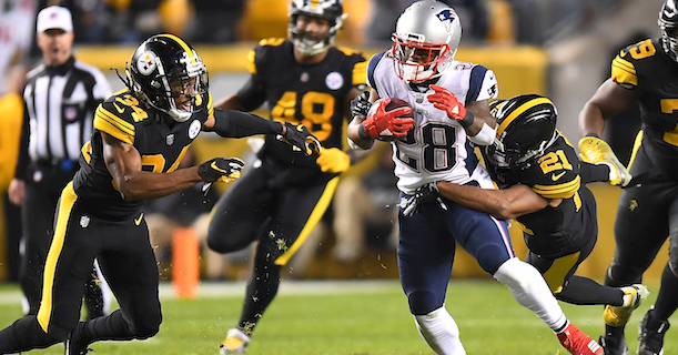 James White: Patriots offense let defense down vs. Steelers