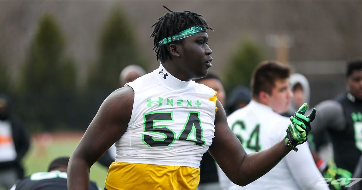 Canadian OT Uber Ajongo finds next stop on his travels at UMass