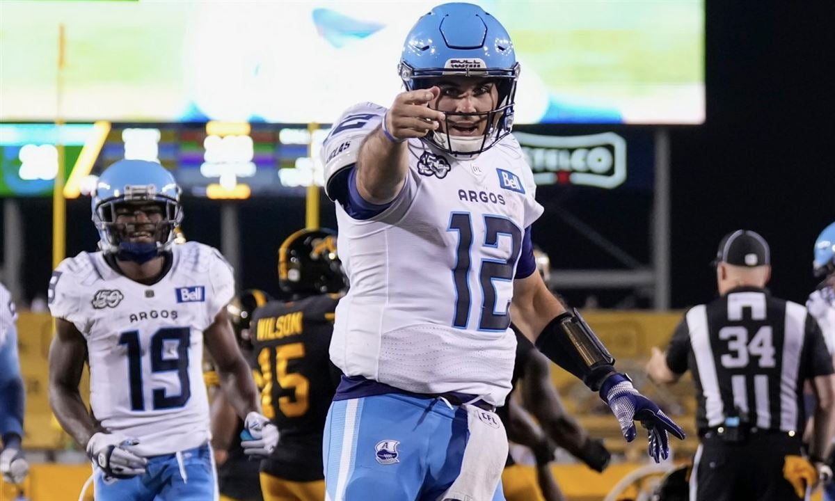 Chad Kelly 'showed great leadership' in Argos' season debut 