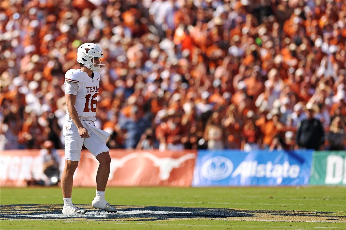 Texas football falls from top spot in AP Poll following loss to Oklahoma