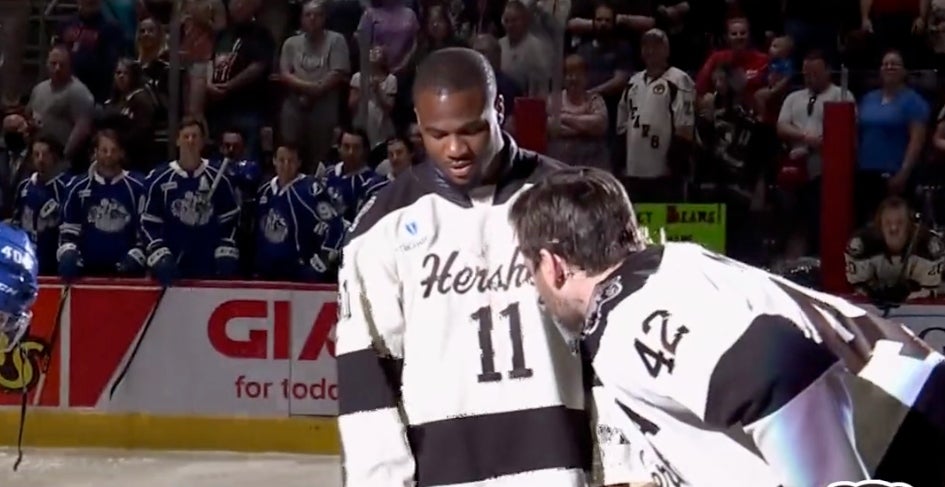 Micah Parsons drops puck at Hershey Bears finale