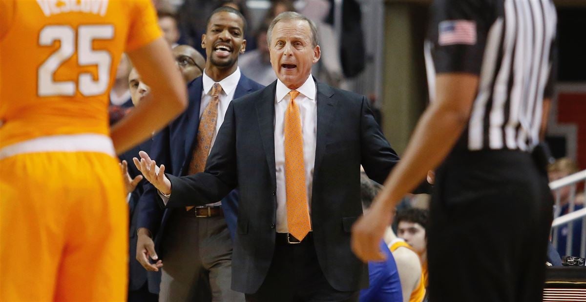 Cbs Sports Barnes A Veteran Coach In Line To Win First Title