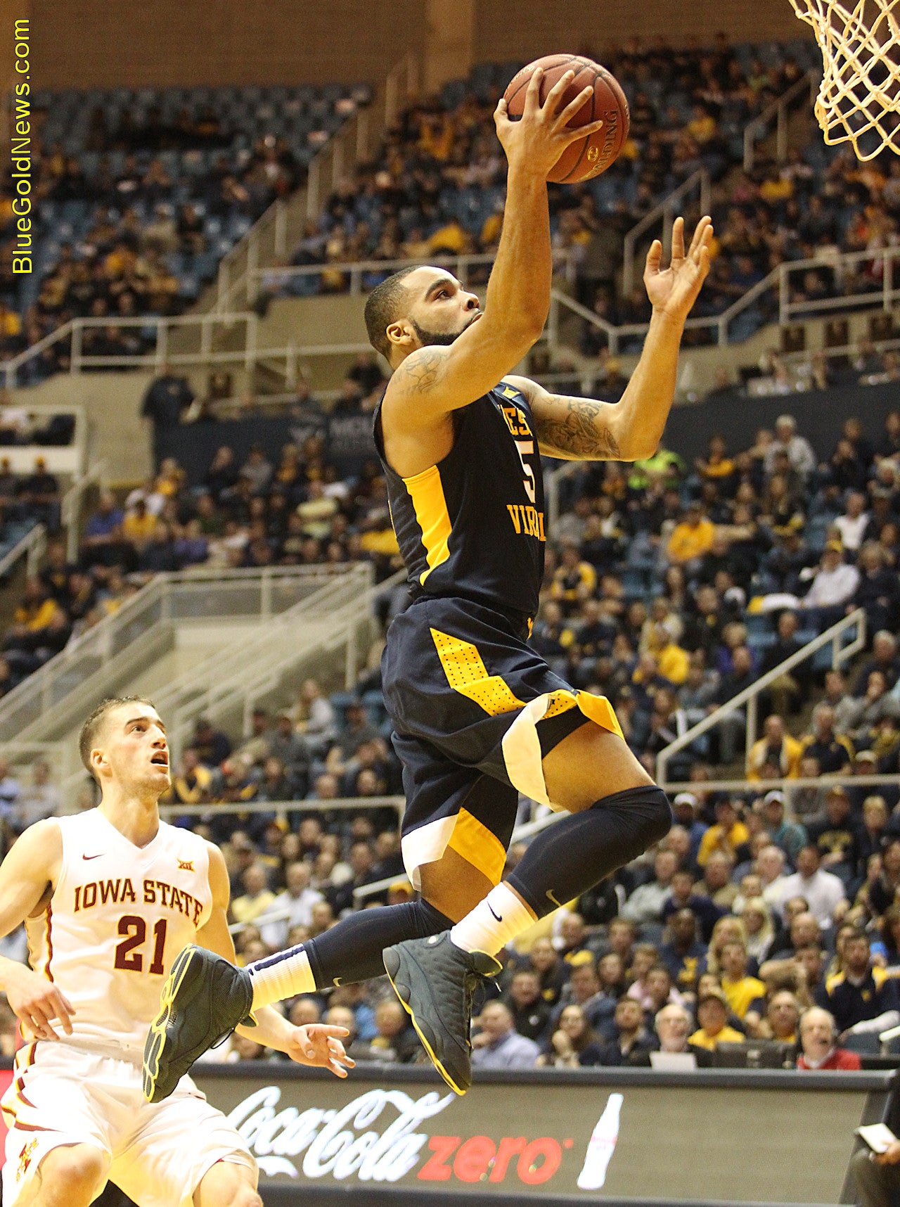 Gallery: Wvu Basketball'S Impressive Win - 2sznccr