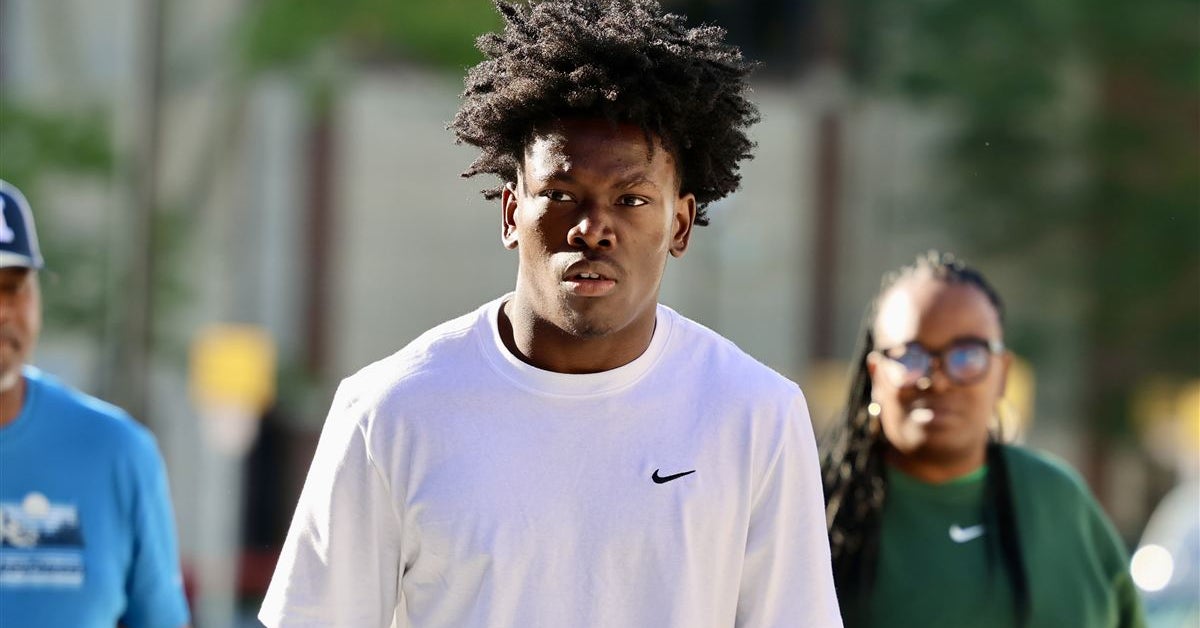Florida making push for 2028 WR John Matthews as potential return visit looms