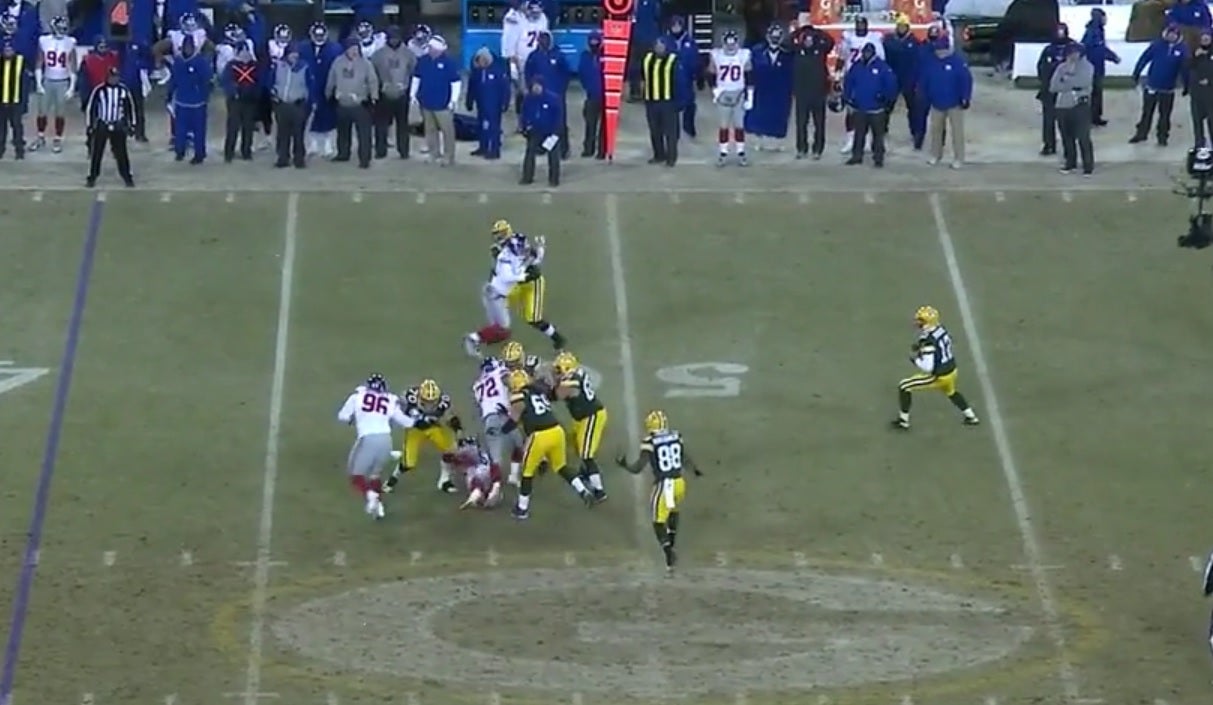 Aaron Rodgers' Hail Mary Turns the Tide Against Giants (NFC Wild Card)