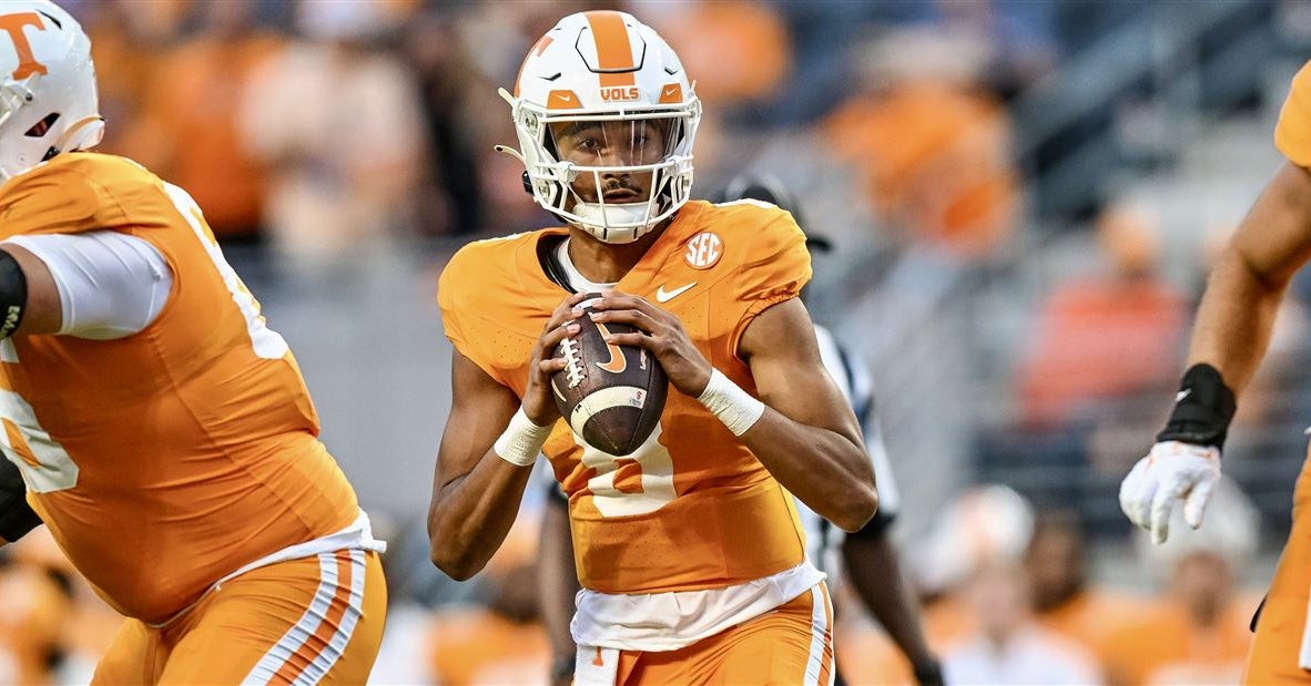 Tennessee announces uniform combination for Kent State game
