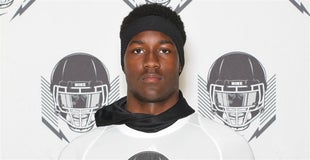 Kentucky offers three prospects on campus Kentucky offers three prospects on campus