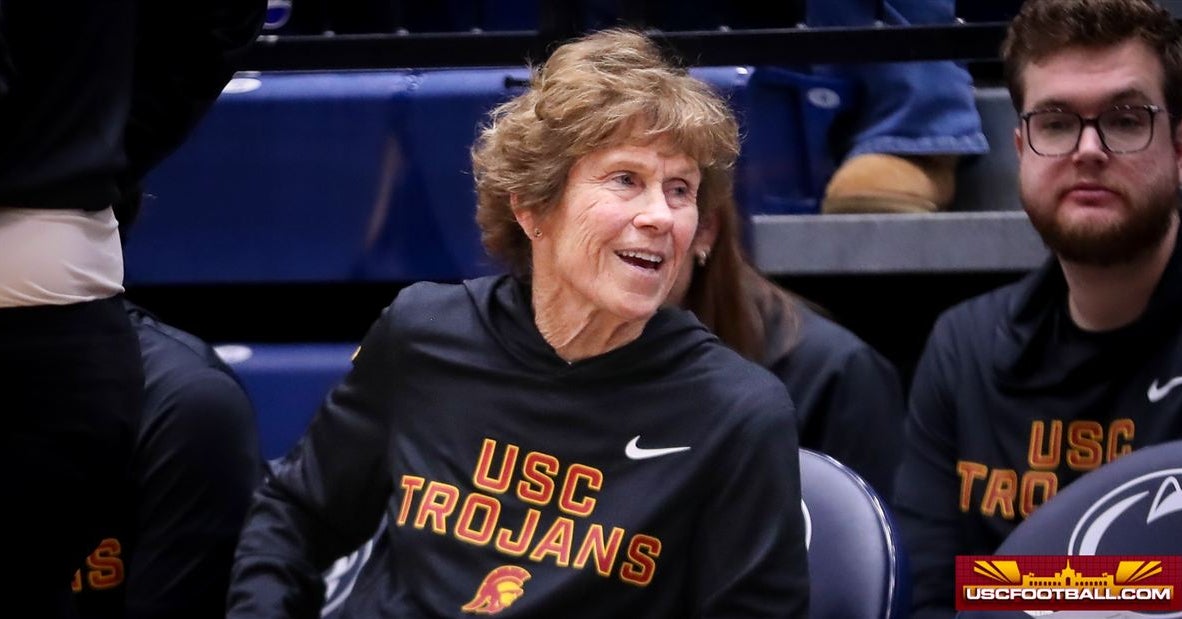 Beth Burns keeping things simple defensively for USC women’s basketball this summer