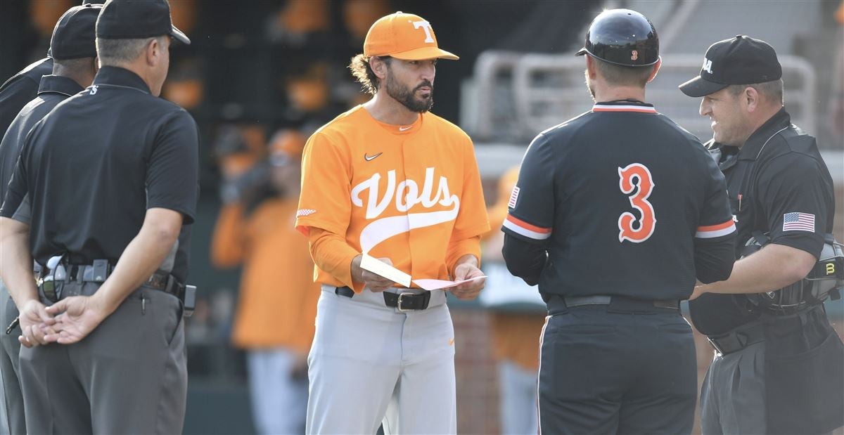 Tennessee baseball one win away from Super Regional after 12-7 win over  Campbell