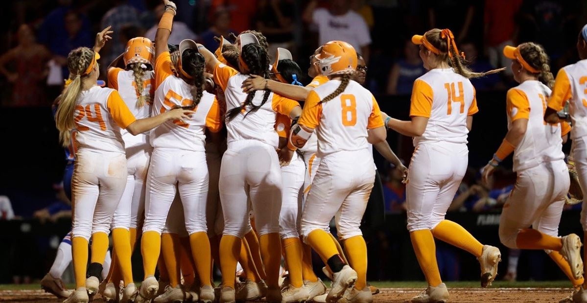 Video Lady Vols walkoff with Super Regional win at Florida