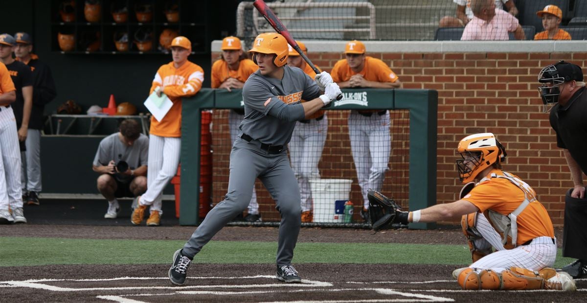 Kansas shortstop Maui Ahuna commits to Vols