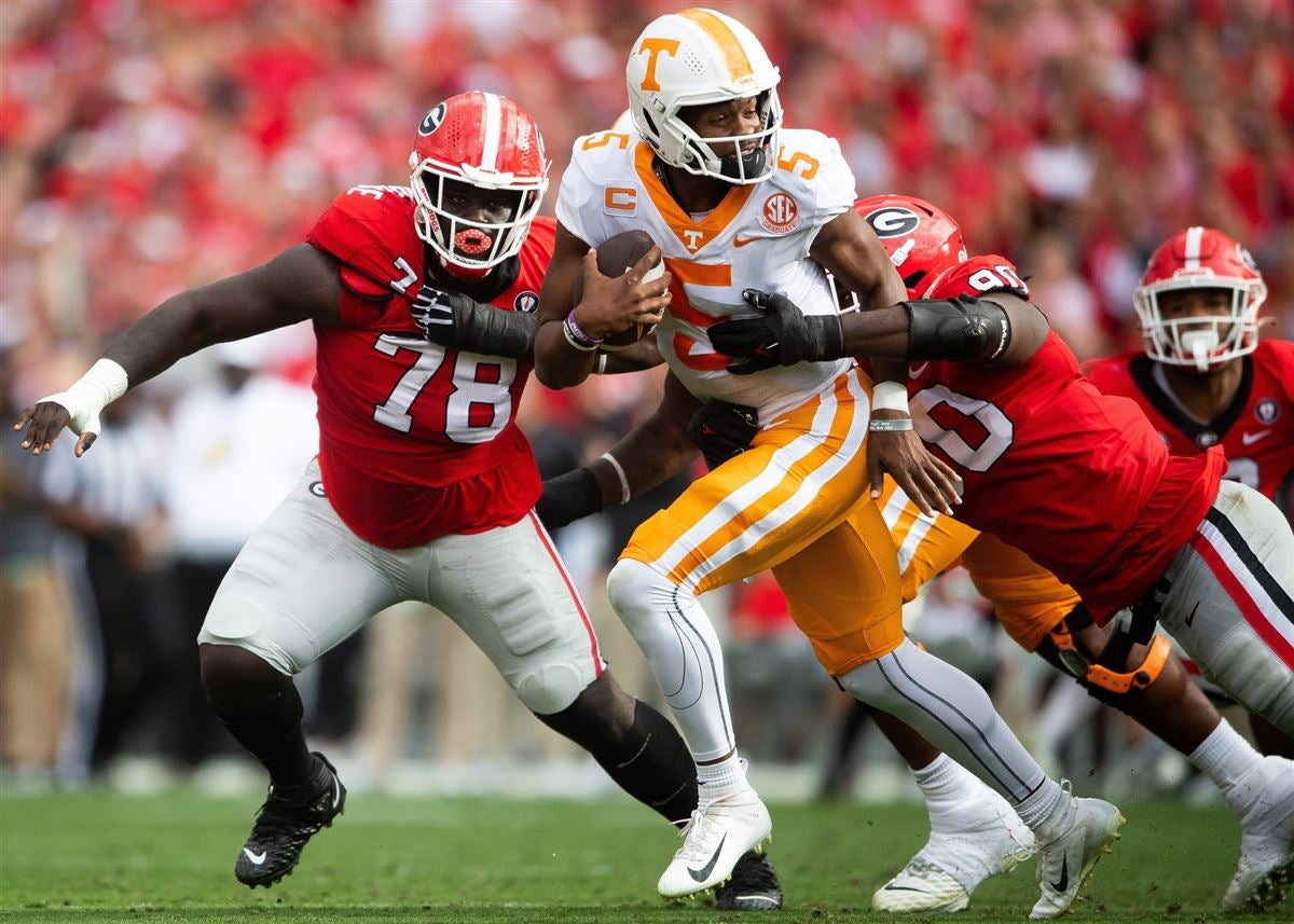 PHOTOS: Georgia football takes care of Tennessee in dominant home victory - Vimarsana News