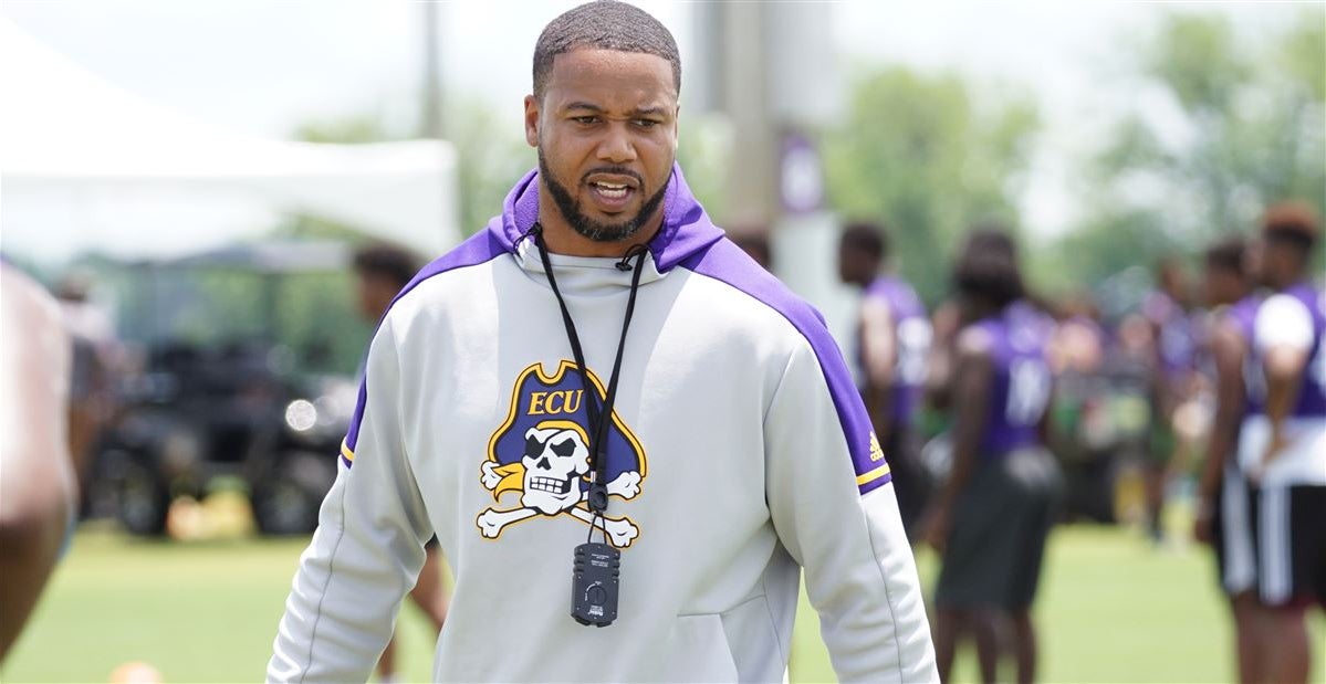 One on One Defensive Line coach Rod Wright