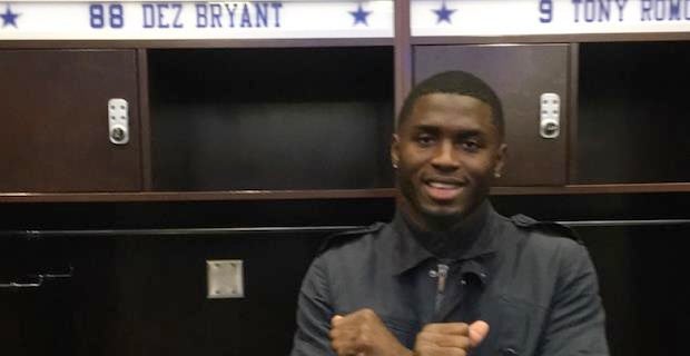 dez bryant throw up the x shirt