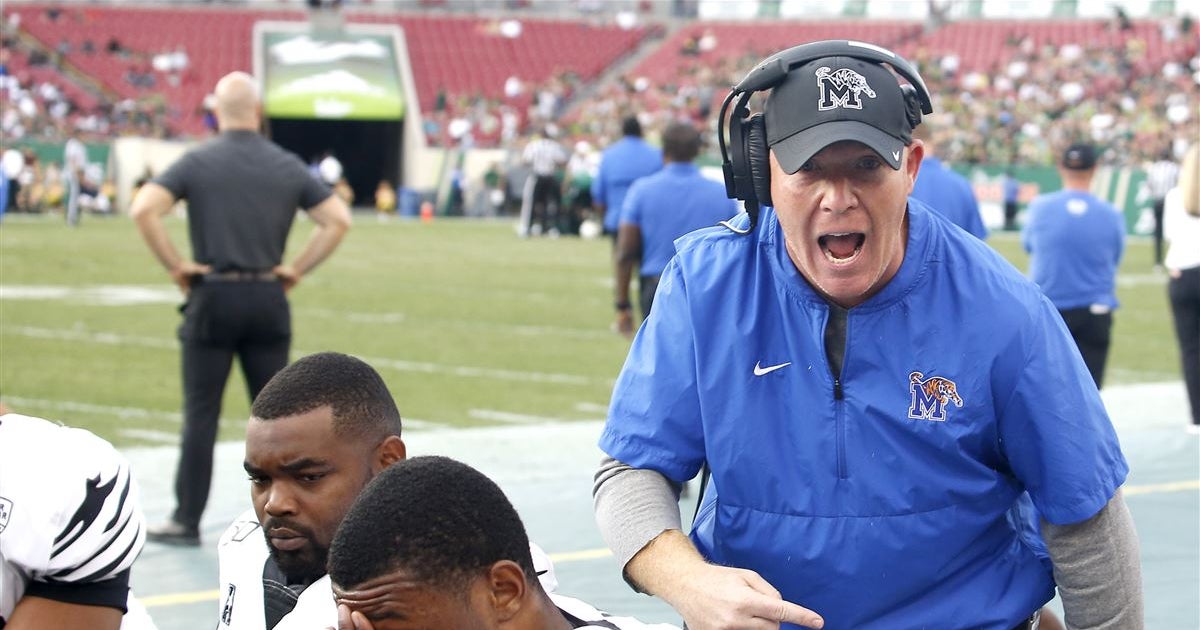 Fsu Dc Adam Fuller Fixes Defenses With Attacking Philosophy