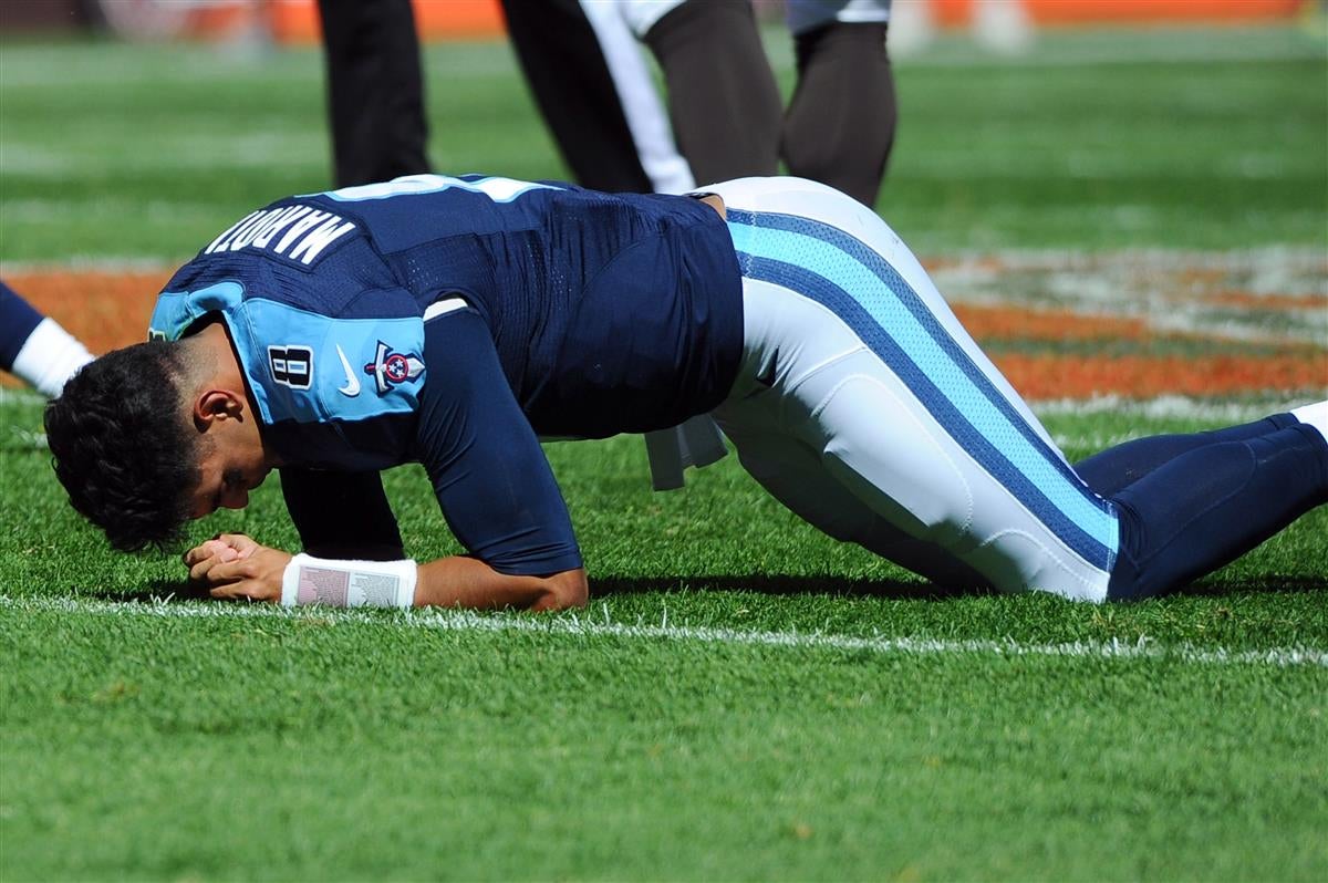 Marcus Mariota placed on injured reserve with knee injury