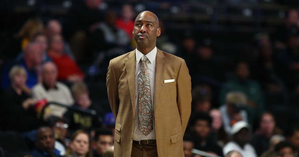 Wake Forest Reportedly Disputing Danny Manning S Full Buyout