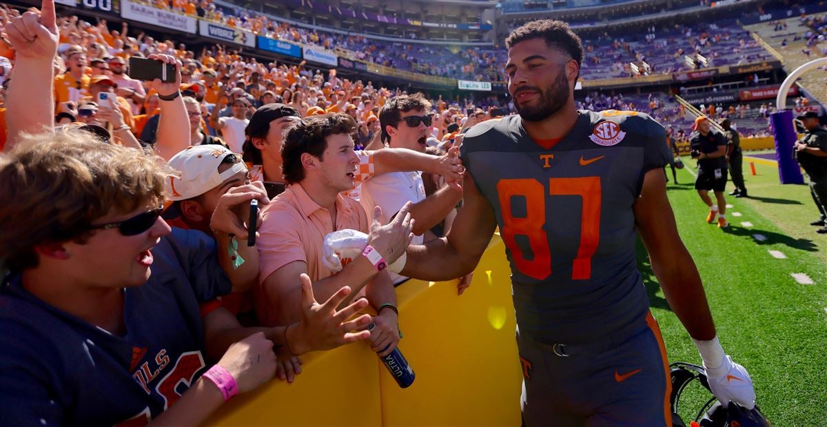 Thirteen football players among Tennessee Athletics' December graduates - Vimarsana News