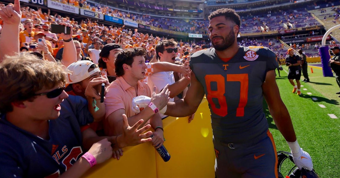 Thirteen football players among Tennessee Athletics’ December graduates