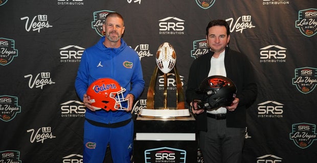 PHOTOS: Oregon State and Florida with the 2022 SRS Distribution