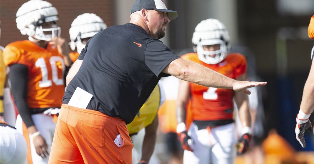 2025 Texas tight end Isaiah Butler-Tanner commits to Oklahoma State ...