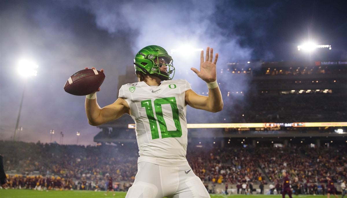 Oregon Football Defenders Kayvon Thibdoeaux and Verone McKinley Earn  All-American Honors - Sports Illustrated Oregon Ducks News, Analysis and  More