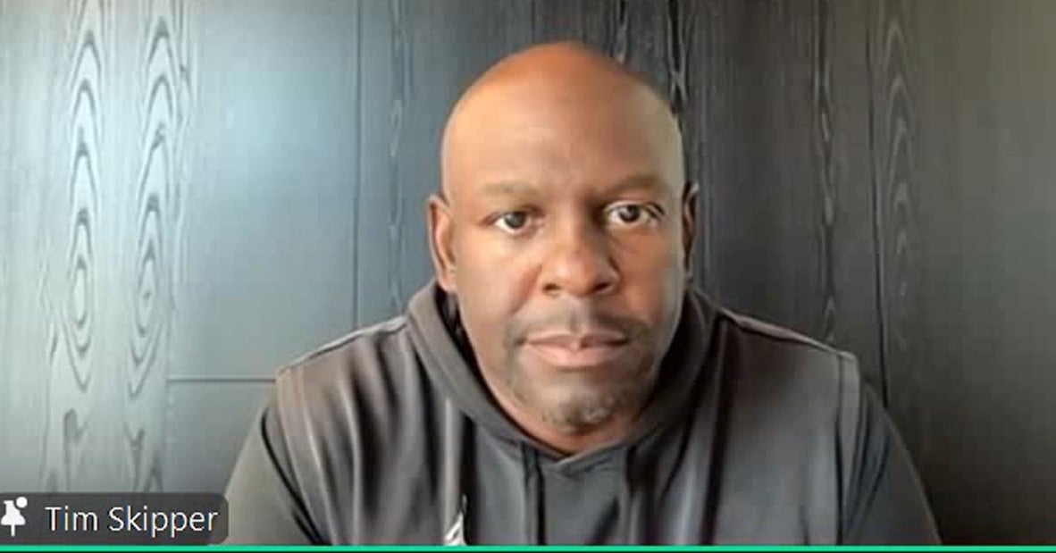 Tim Skipper Models Interim HC Tim Skipper Talks Roster Analysis, Defensive Playcalling ...