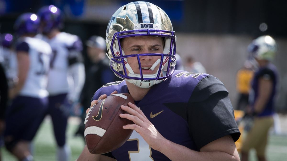 11,005 yards, and counting: Jake Browning breaks all-time Husky