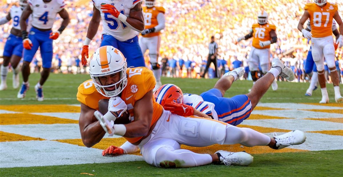 First look: USC transfer wide receiver Bru McCoy at Tennessee practice