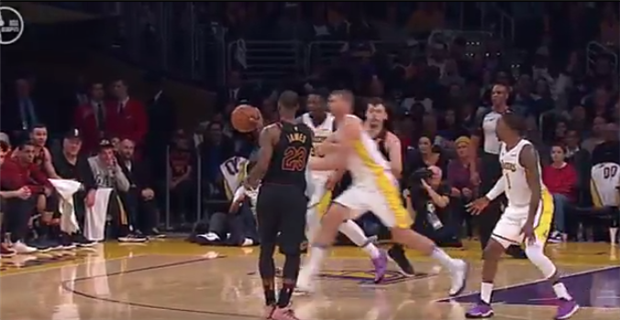 WATCH: LeBron with the prettiest no-look pass you'll ever see