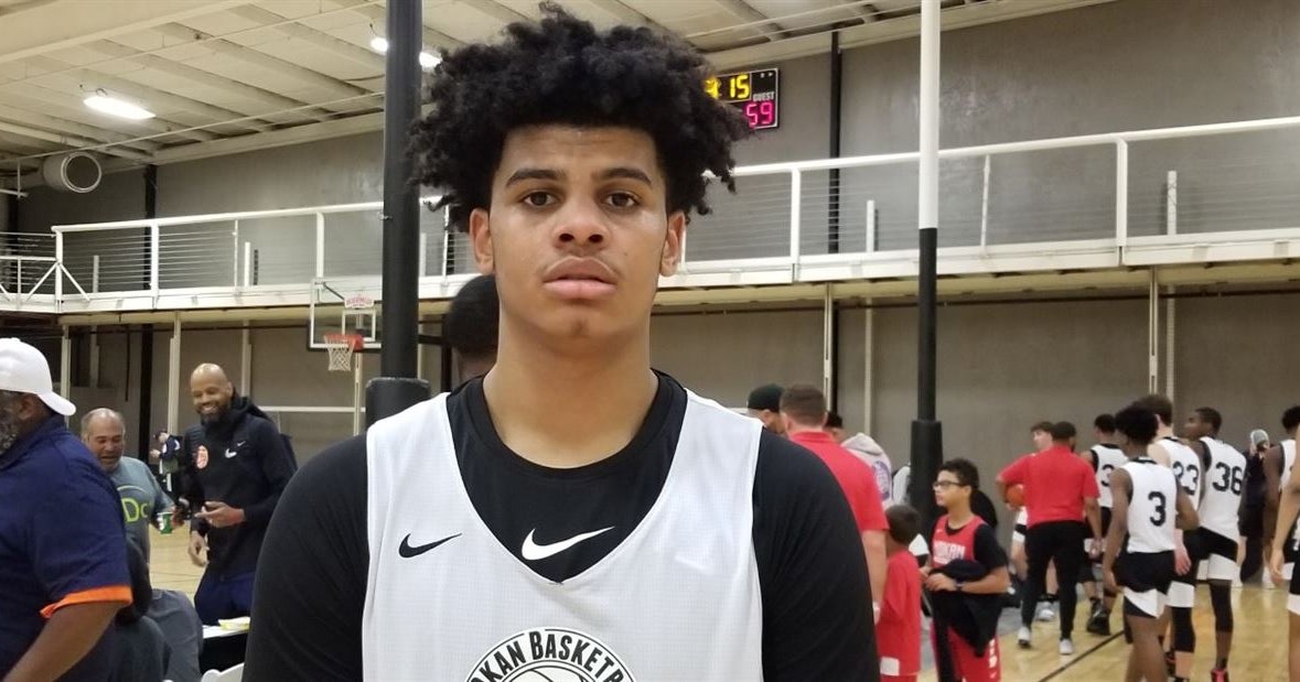4-Star PF Bryce Hopkins Commits to Kentucky 4-Star PF Bryce Hopkins Commits to Kentucky