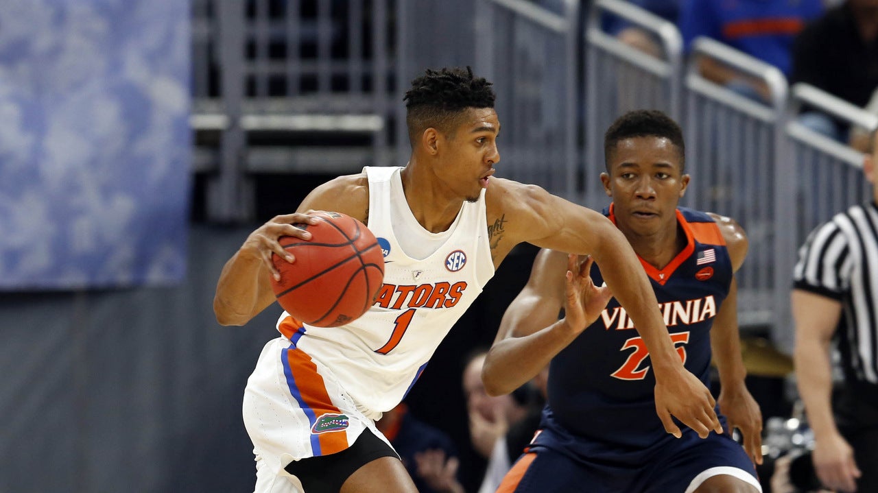 Florida's Devin Robinson (and his short shorts) show out at NBA Scouting  Combine - Alligator Army