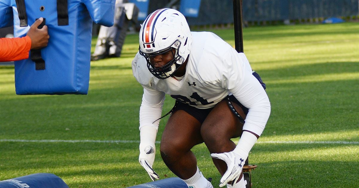 WATCH Auburn's DLine go through drills in spring practice