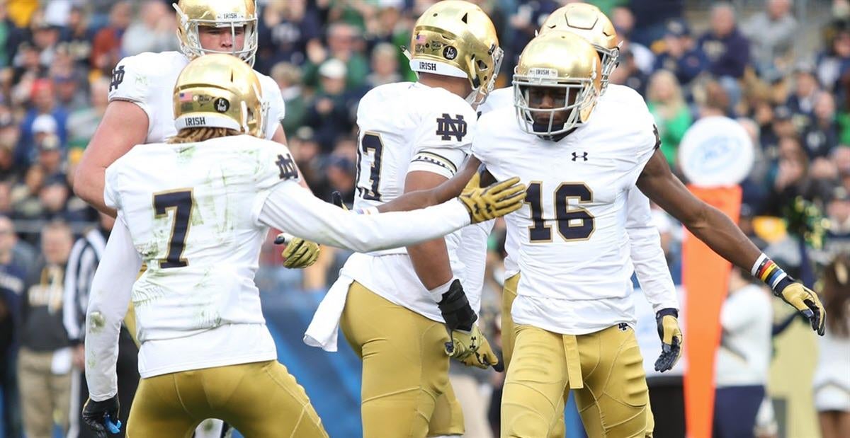 Notre Dame WR Torii Hunter Jr., now a married man, vows to finish season  strong 