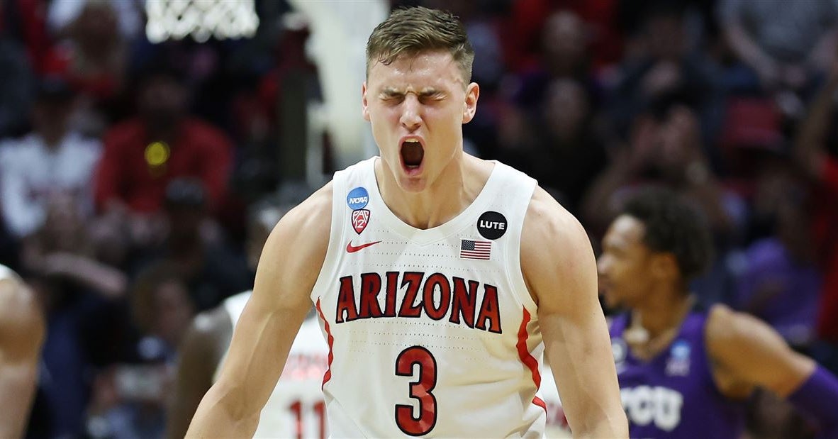 Pelle Larsson enters NBA Draft