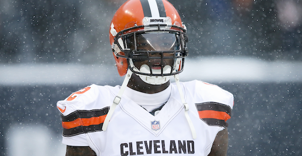 Patriots' Josh Gordon Reveals He's in Foxborough [PHOTO]