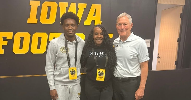 Iowa Football: Commitment 101 - Dwayle Smith