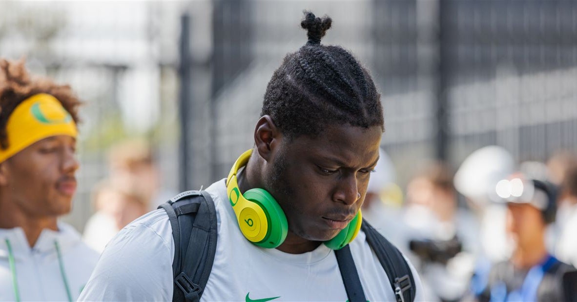 Oregon coach Dan Lanning expects several dinged up Ducks to return against Oklahoma State