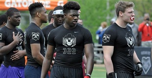 4-Star Izzard Discusses Offers, Visits 4-Star Izzard Discusses Offers, Visits