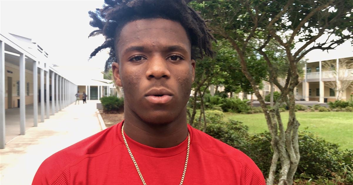 Signed WR Dexter Rentz