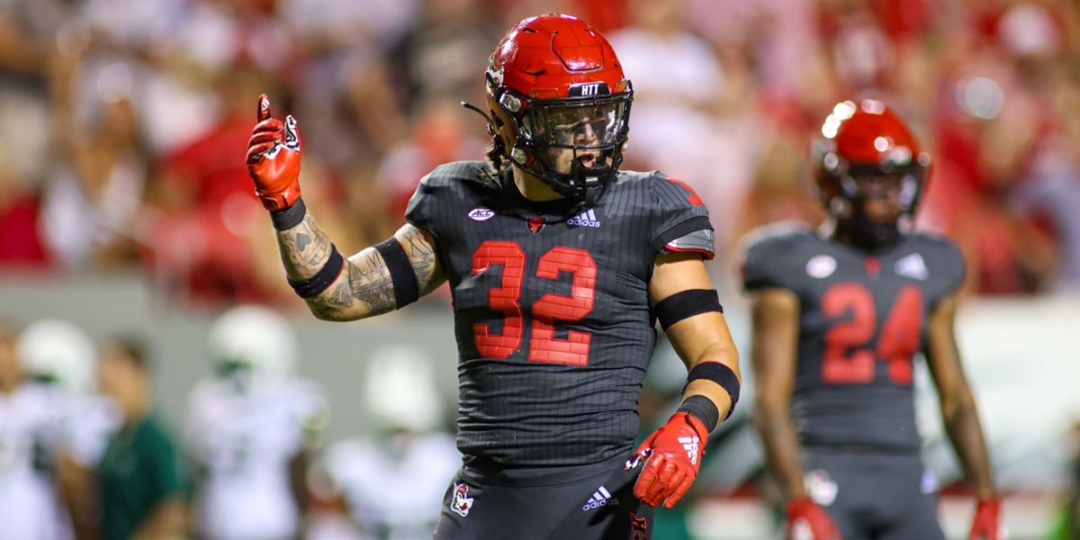 NC State's Drake Thomas stands tall for Wolfpack defense