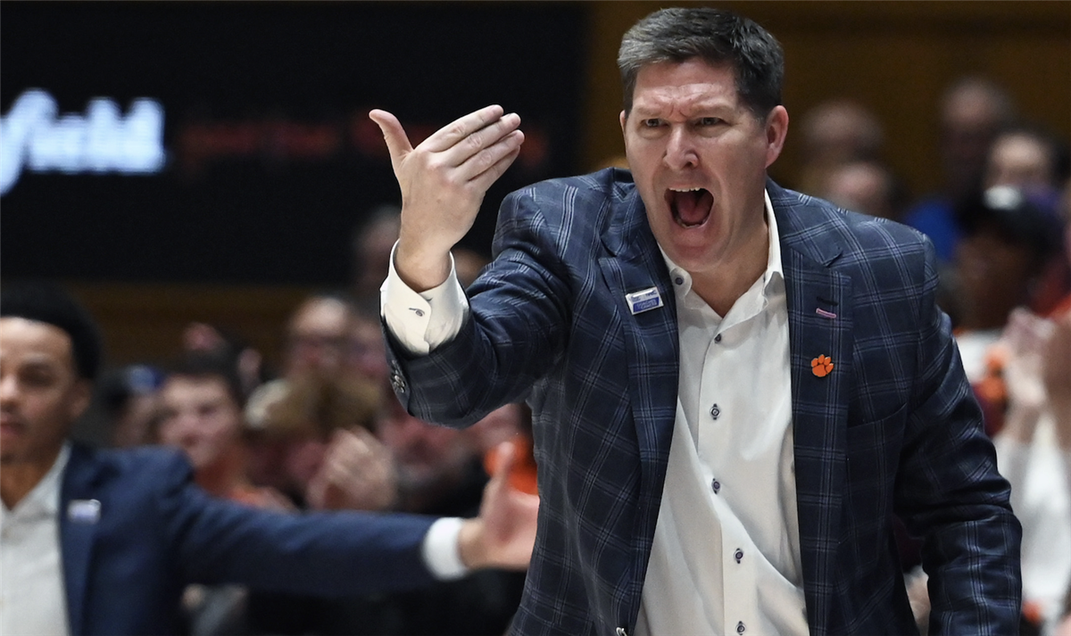 Clemson Coach Brad Brownell Criticizes ACC Refs After Late Foul Call At ...