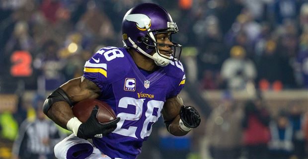 Adrian Peterson returns to the Minnesota Vikings - CBS News