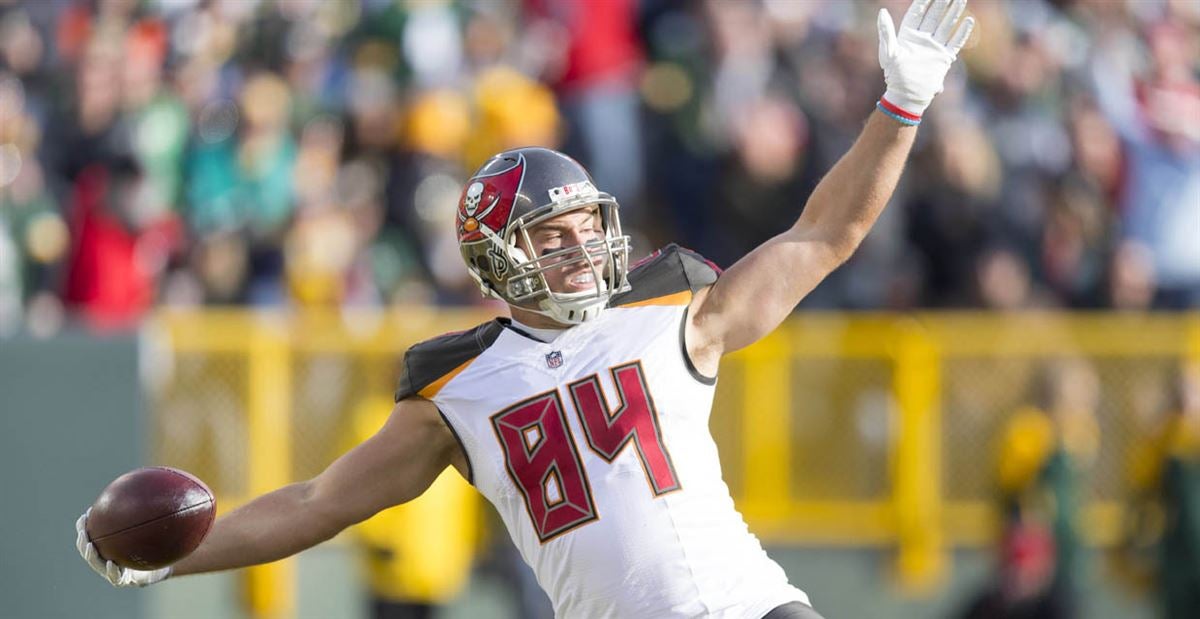 First Improvement Offseason For Cameron Brate In Ages - JoeBucsFan