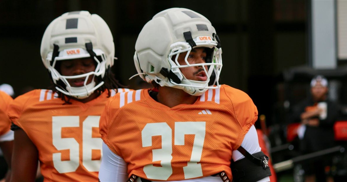 Freshman Kedric Golston II aims to pass NFL dad in internet searches with fast start to Tennessee career