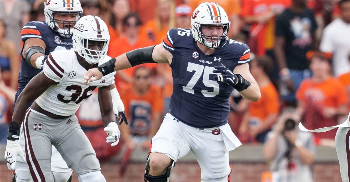 Auburn Center Connor Lew Named 247Sports Freshman All-American