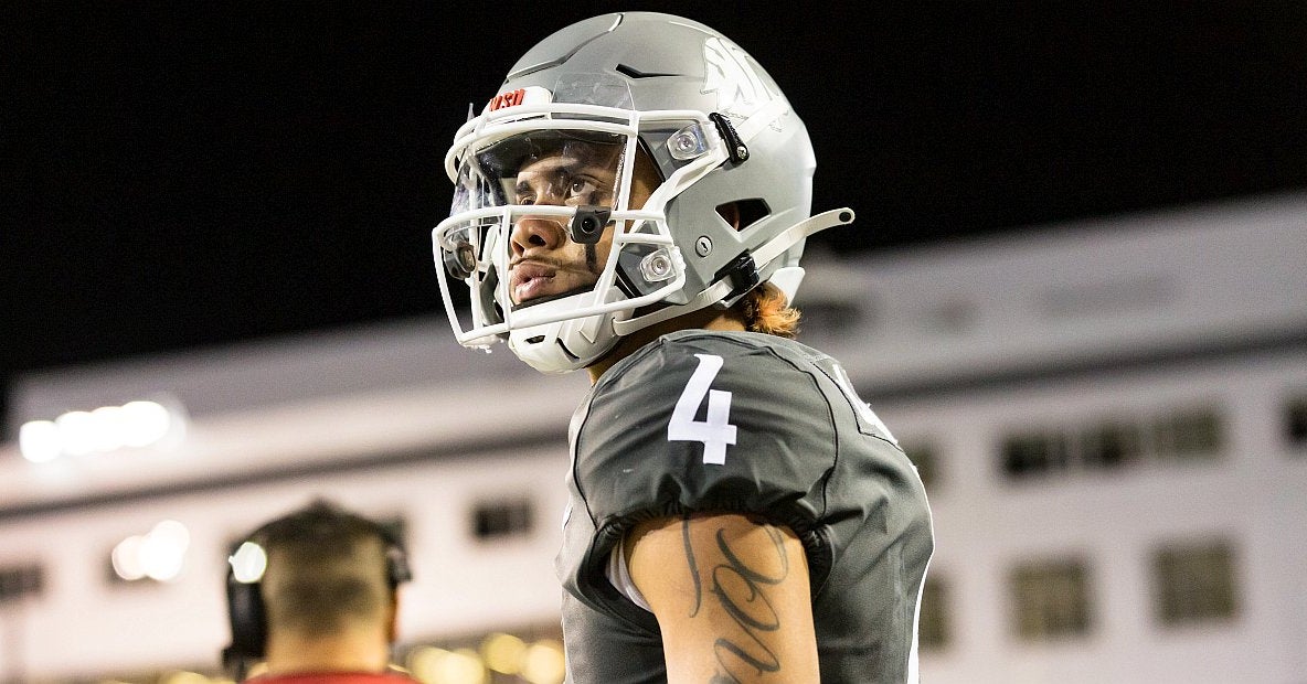 Jayden de Laura addresses Cougar Nation: In statement on coaching change, says players need fans' support