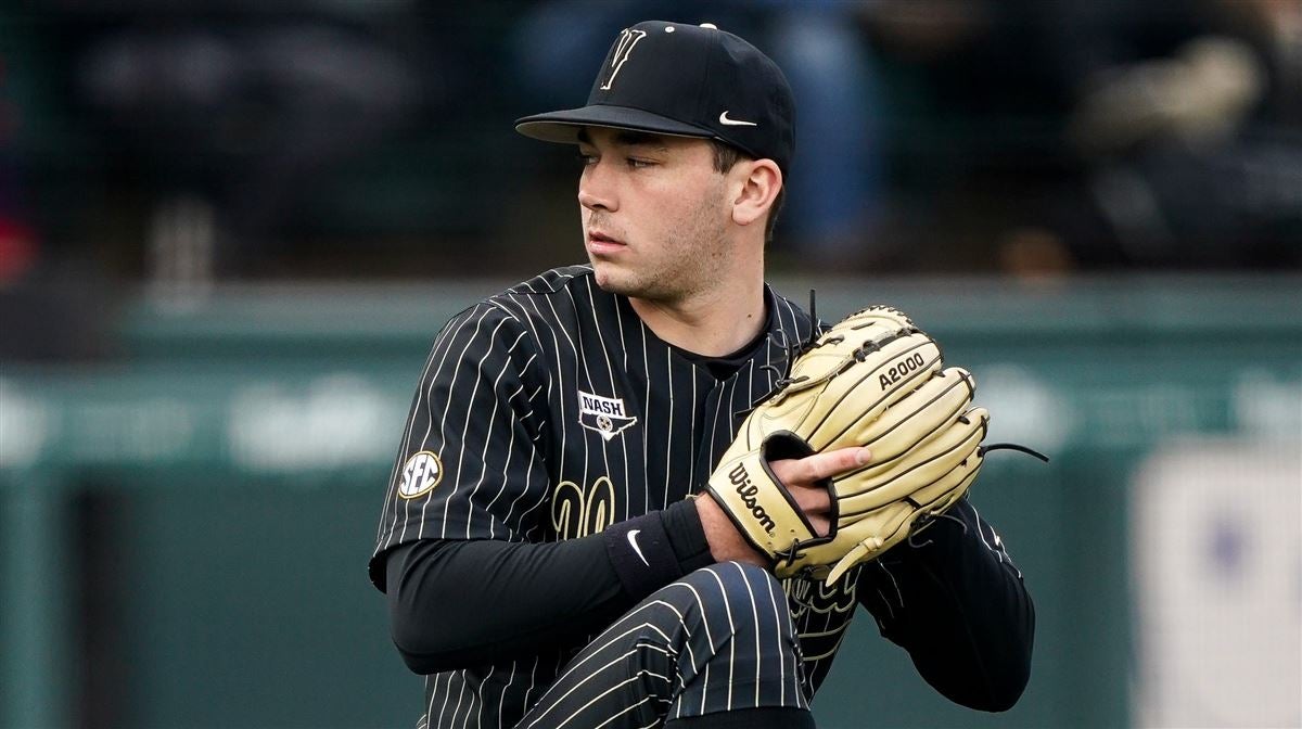 Vanderbilt baseball sweeps Ole Miss to open SEC play