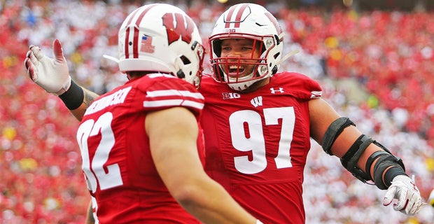 Badgers release depth chart ahead of matchup with Nebraska